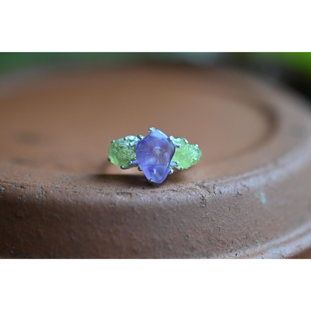 Peridot and amethyst engagement ring, sterling silver size 6, natural raw gemsto